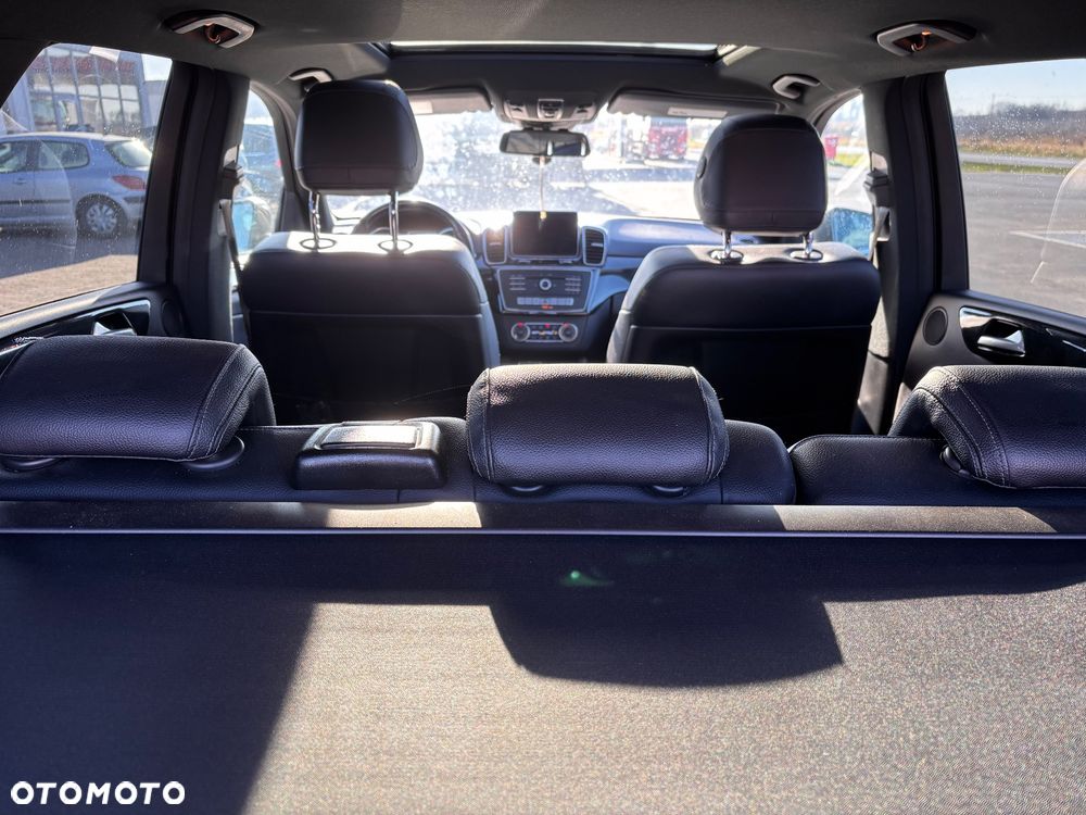 Mercedes-Benz GLE - 11