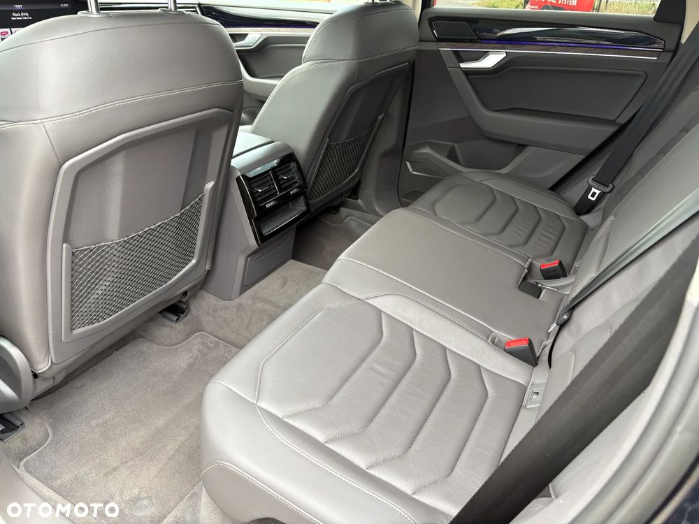 Volkswagen Touareg 3.0 V6 TDI SCR 4Mot Elegance - 29