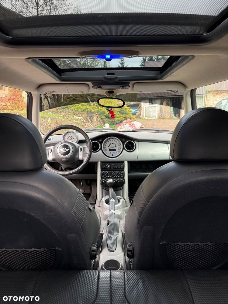 MINI Cooper Standard - 6