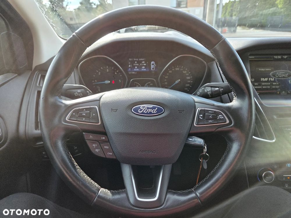 Ford Focus - 24