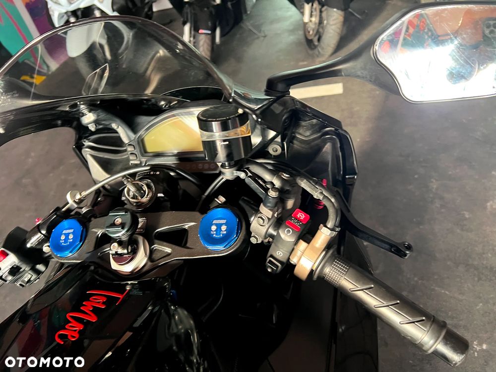 Honda CBR - 14
