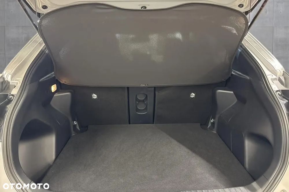 Toyota Yaris Cross - 18