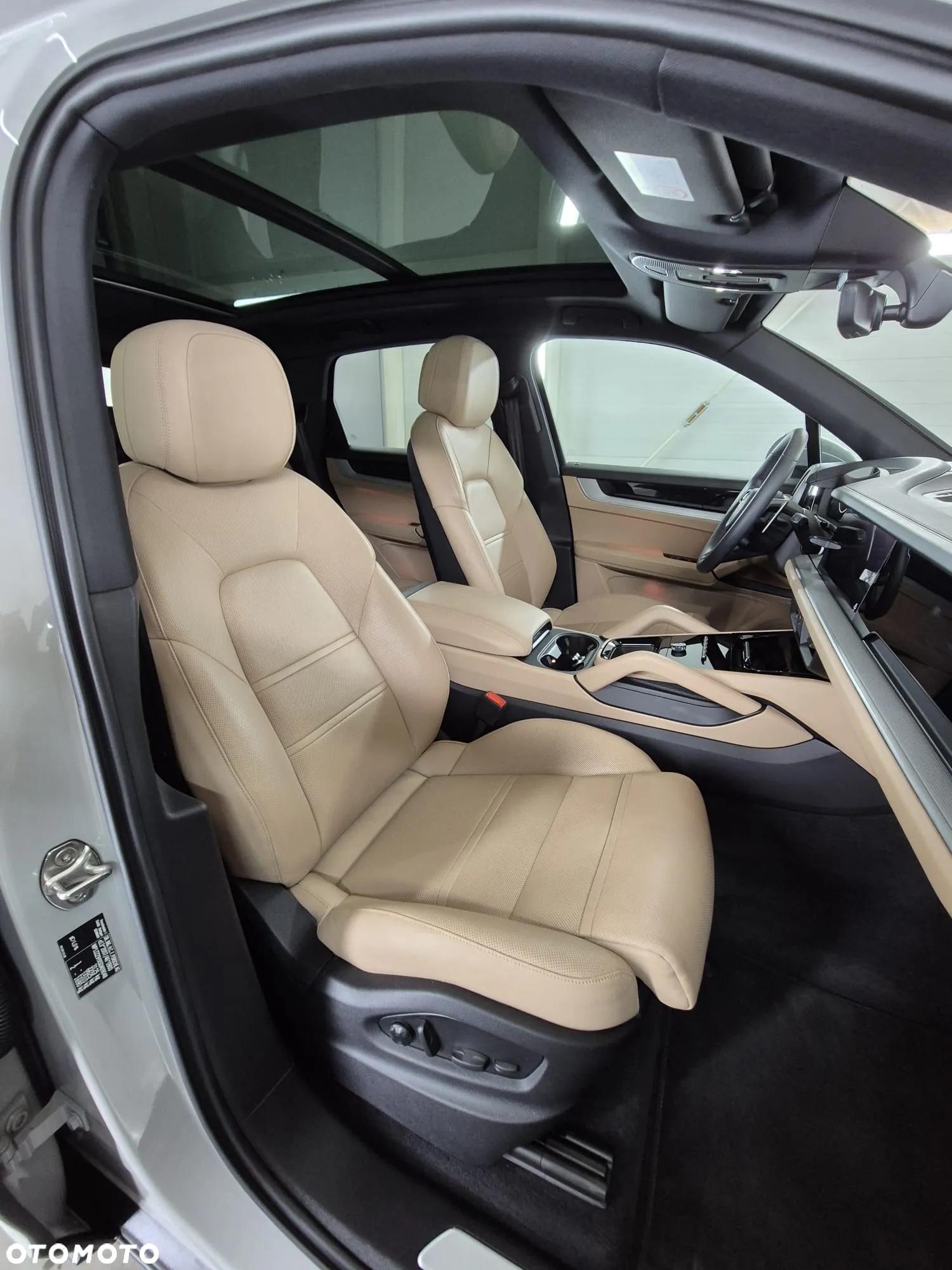 Porsche Cayenne - 15