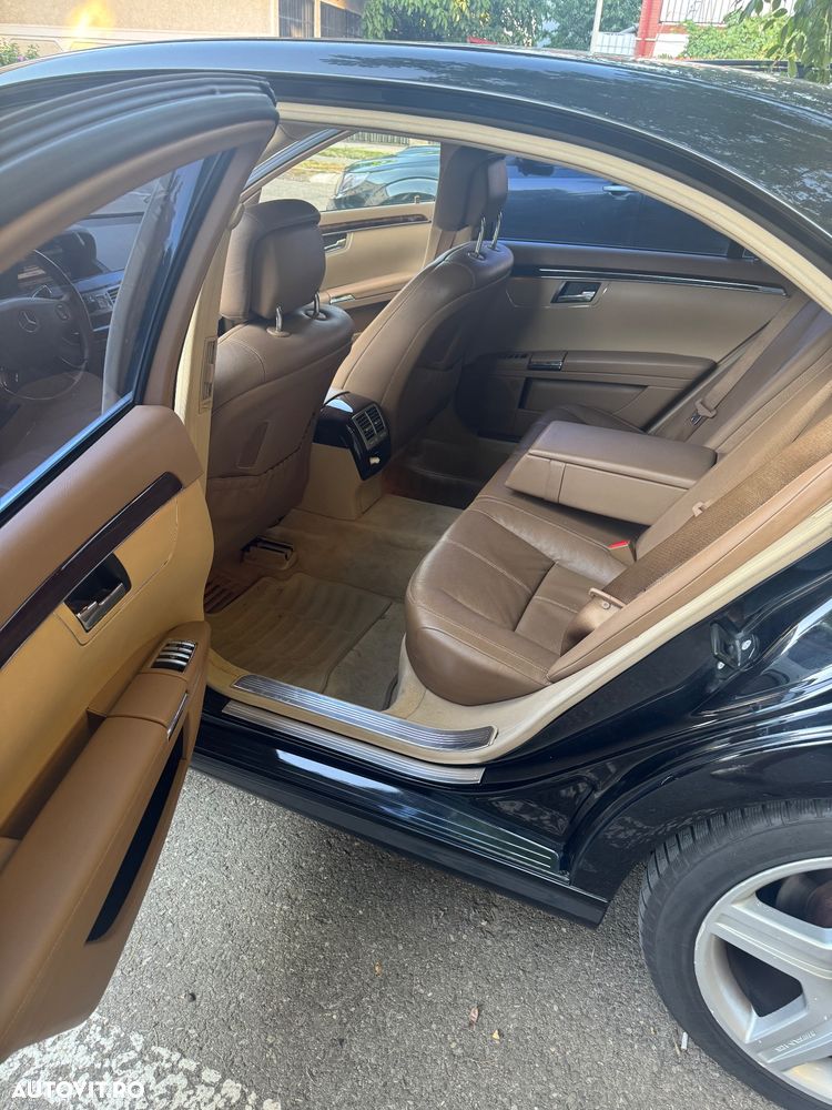 Mercedes-Benz S - 9