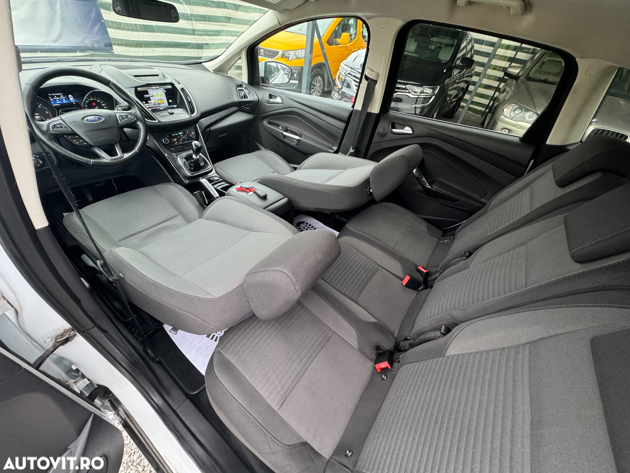 Ford C-Max 1.5 TDCi Start-Stop-System Titanium - 13