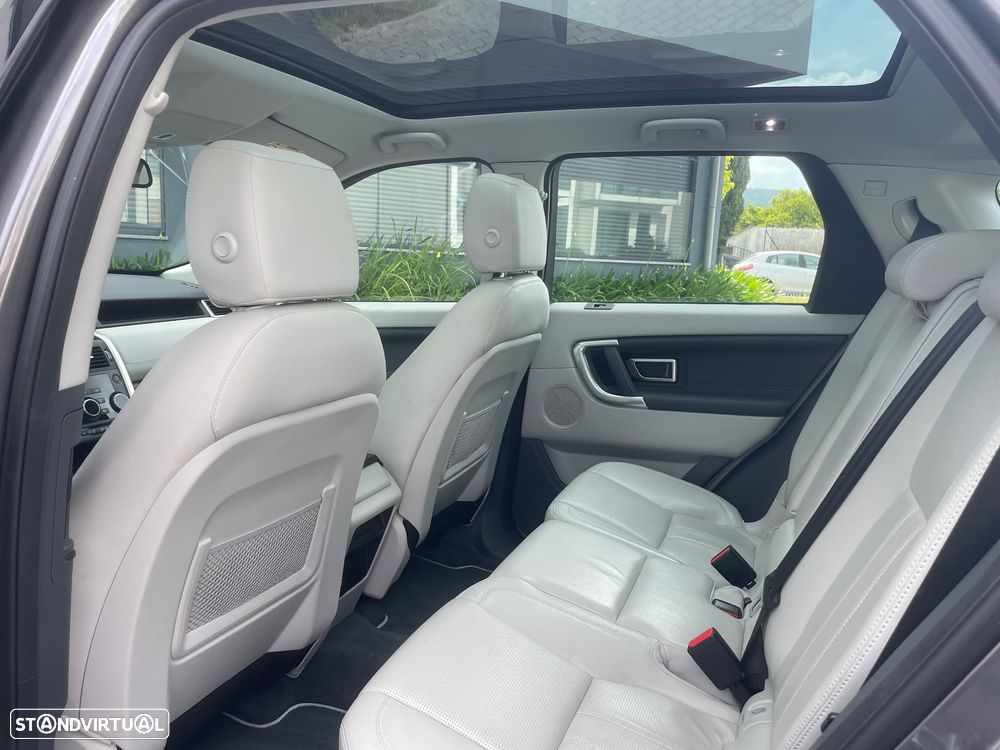 Land Rover Discovery Sport 2.0 TD4 HSE Luxury - 27