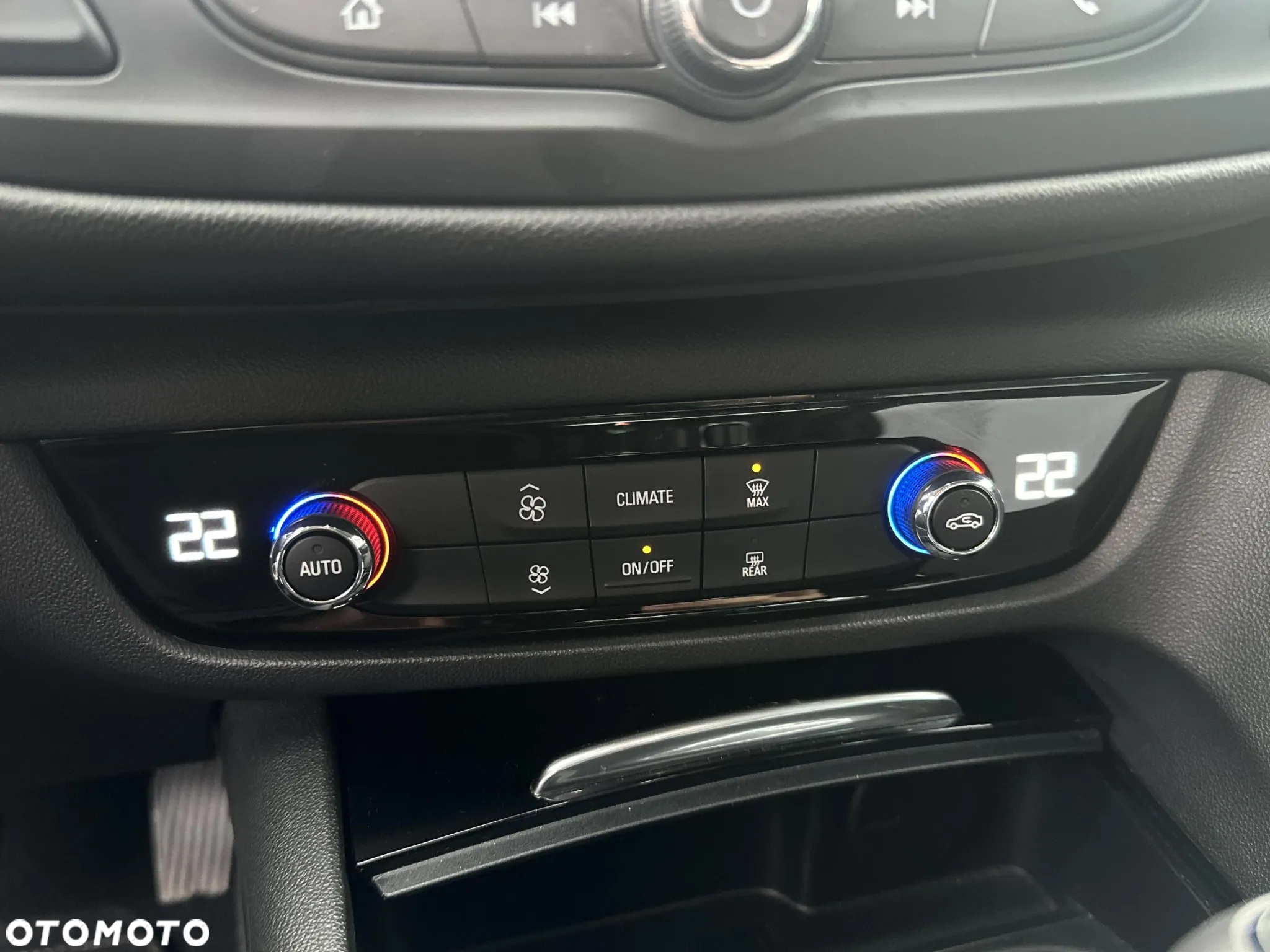 Opel Insignia 1.5 T Enjoy S&S - 20