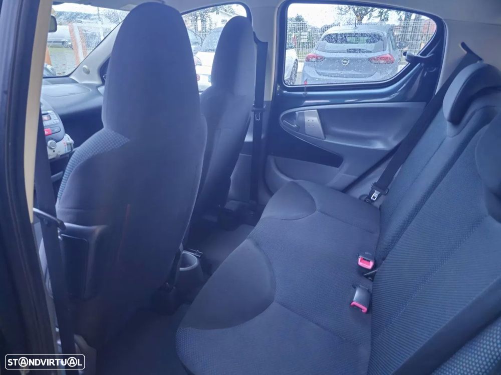 Toyota Aygo 1.0 Style Pack - 10