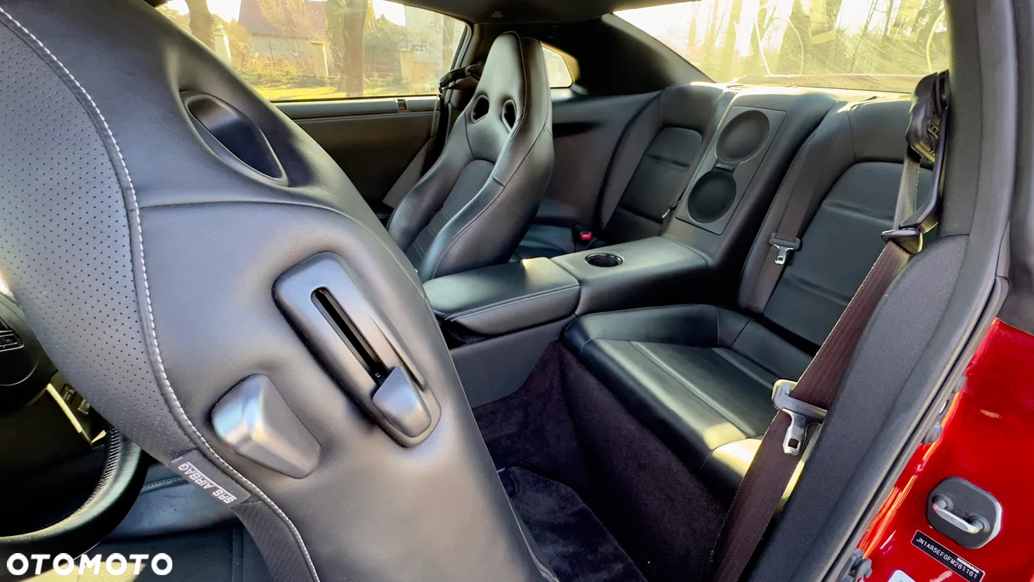 Nissan GT-R Premium Edition - 15