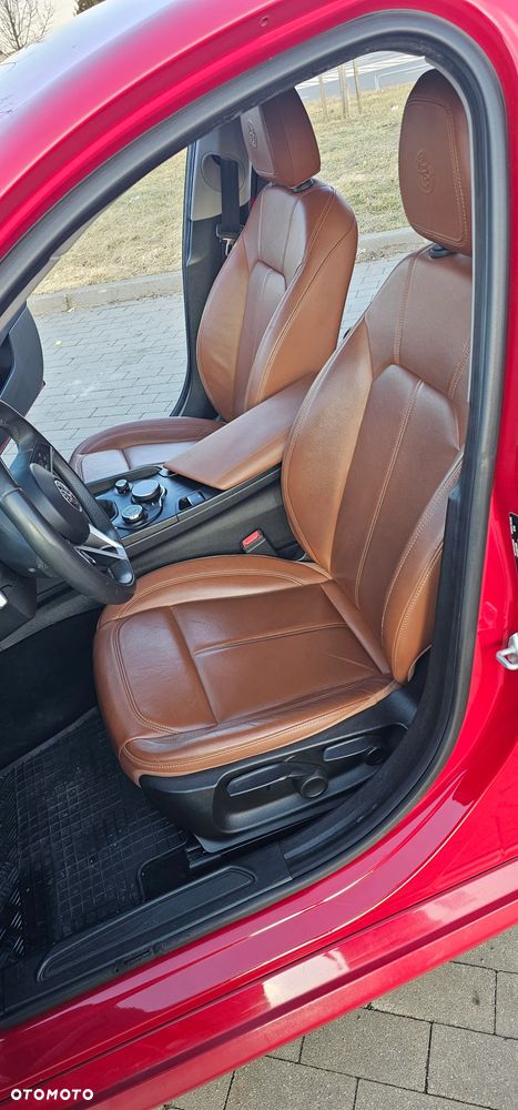 Alfa Romeo Giulia - 19