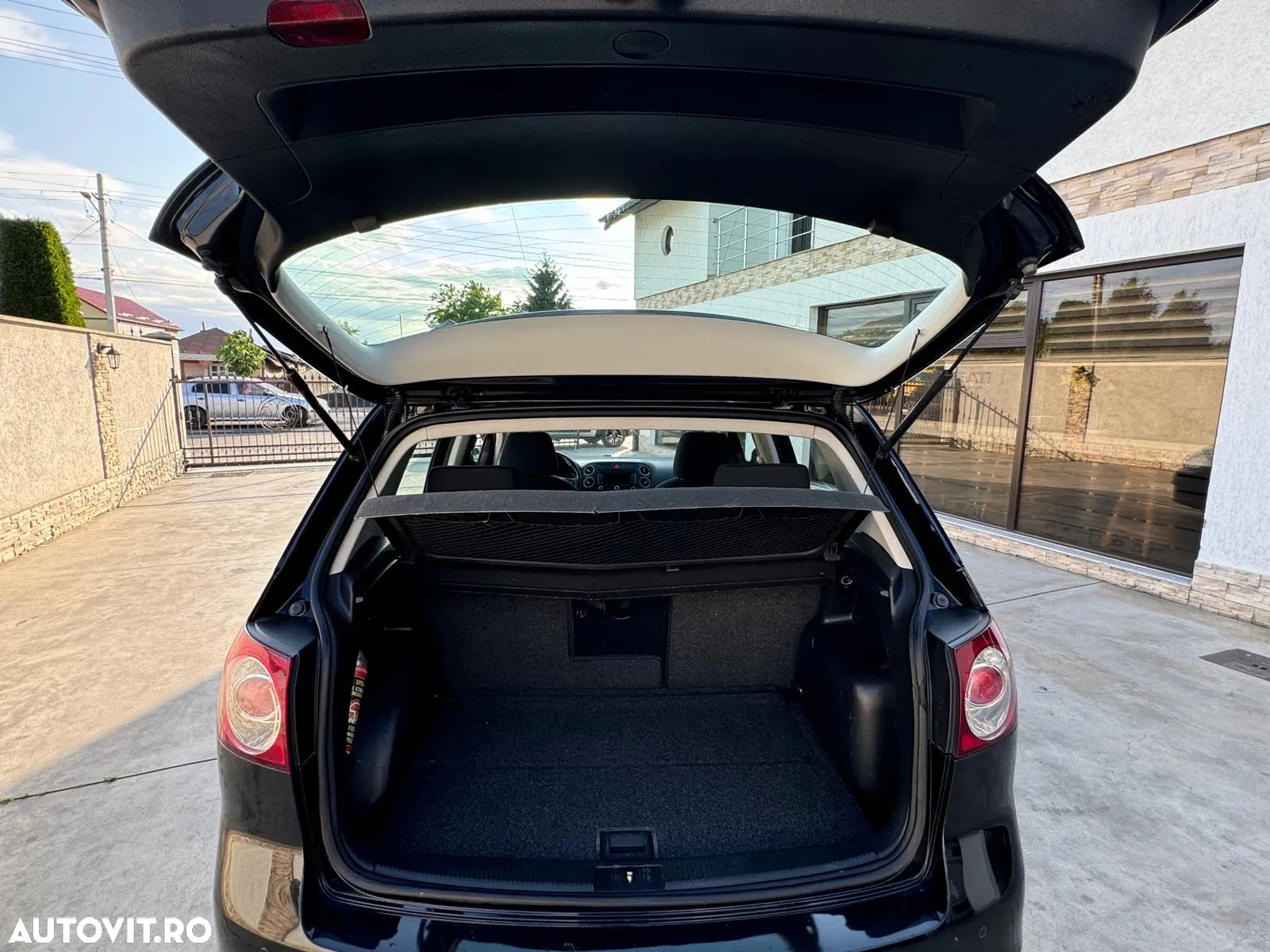 Volkswagen Golf Plus - 13