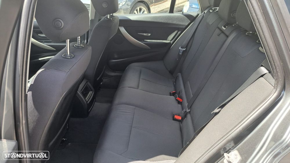 BMW 316 d Line Modern - 33