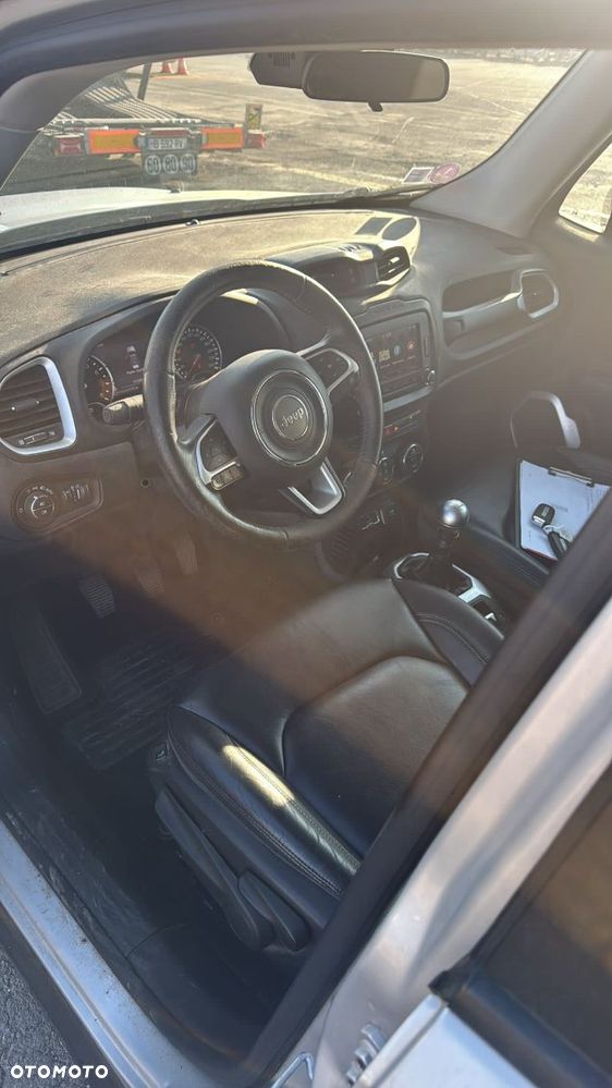 Jeep Renegade - 13