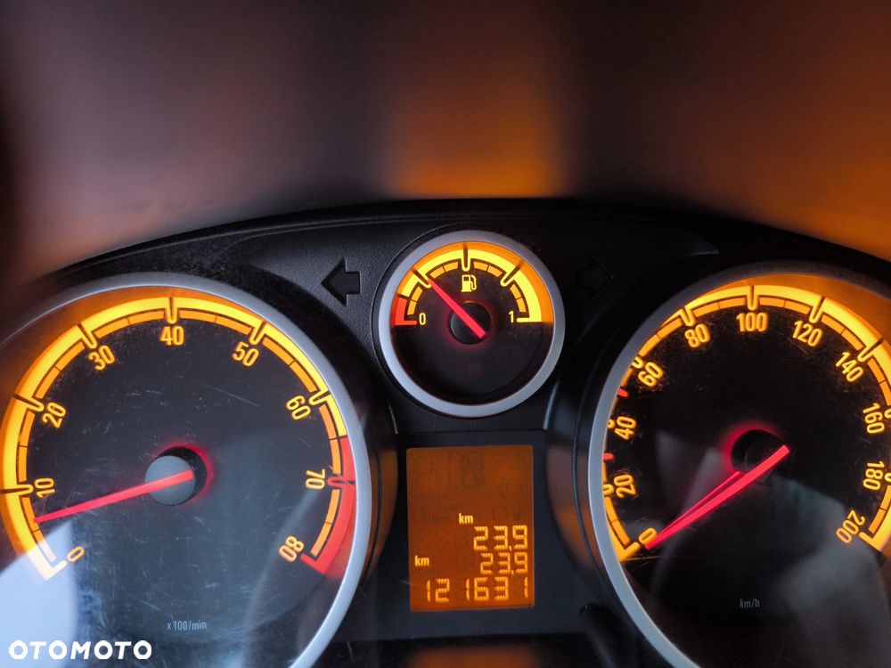 Opel Corsa 1.2 16V Cosmo - 14