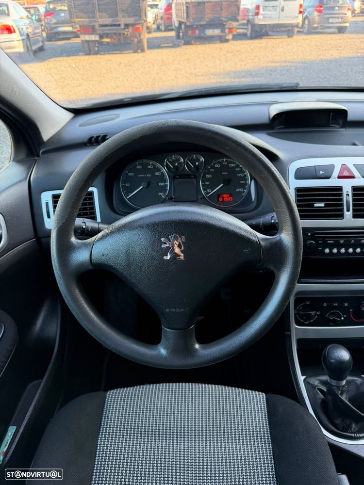Peugeot 307 Break 1.4 16V Executive - 24