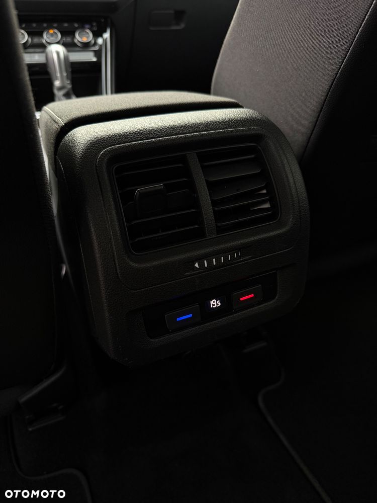 Volkswagen Touran 1.5 TSI ACT OPF DSG Highline - 30