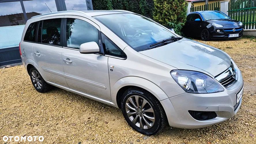 Opel Zafira 1.8 Cosmo EasyTronic EU5 - 8