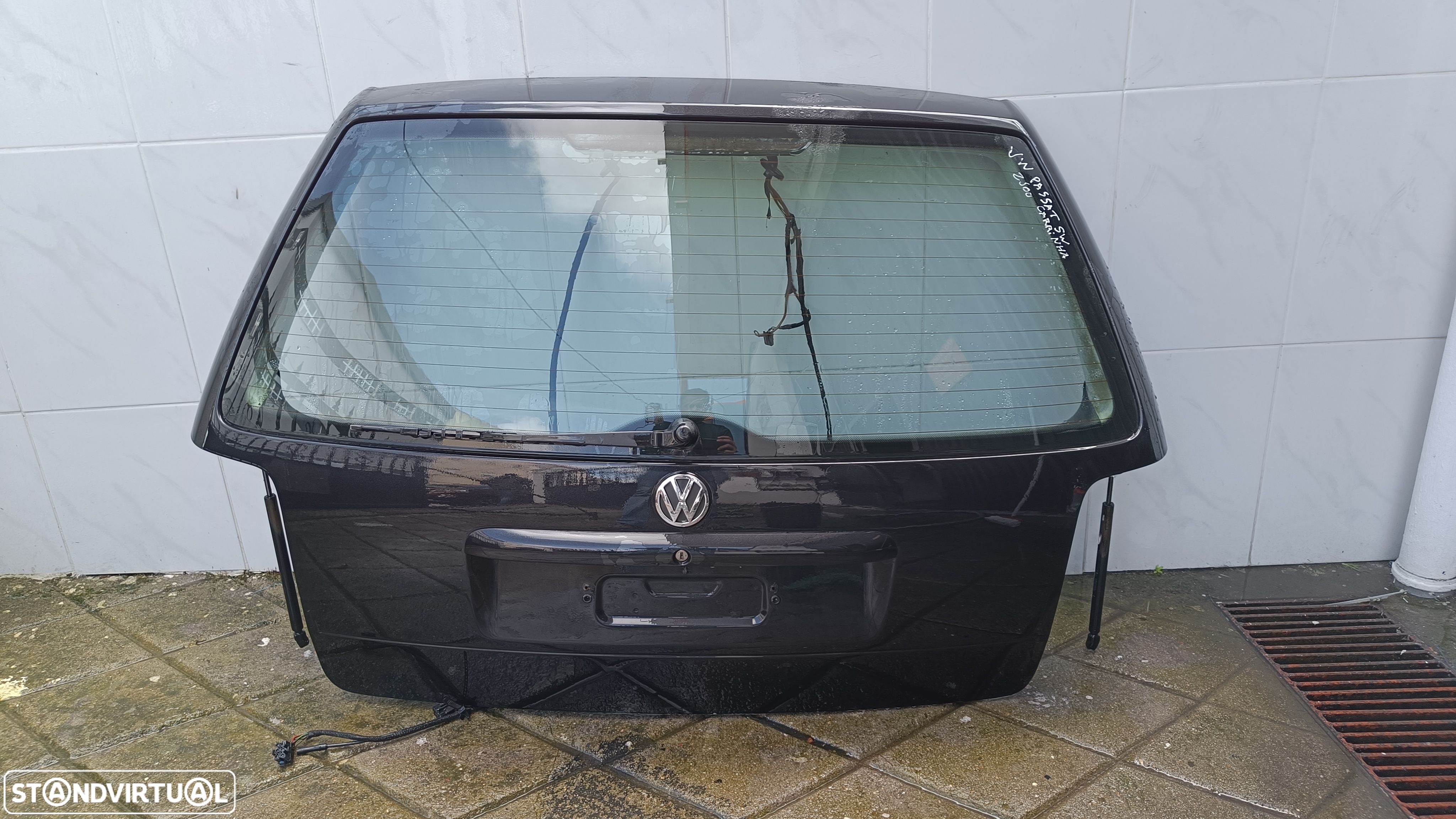 tampa mala VW Passat B5 variant SW carrinha 2000 - 1