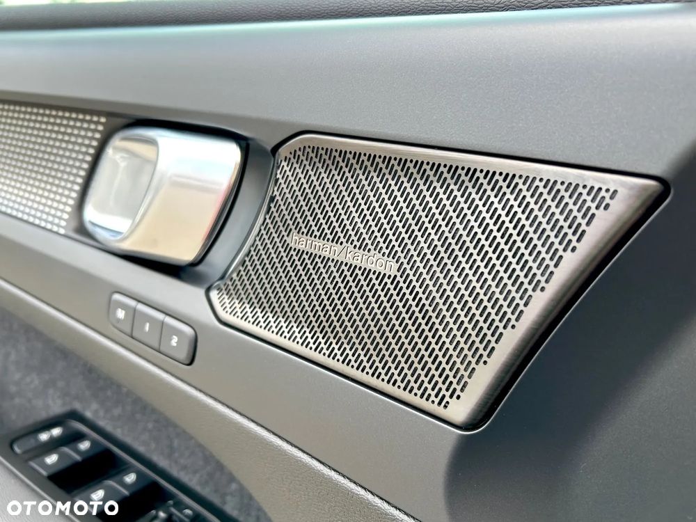 Volvo XC 40 T5 AWD R-Design - 25