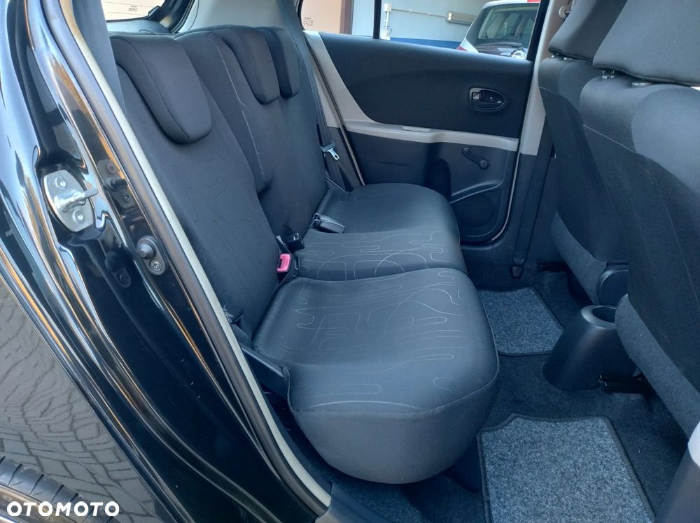 Toyota Yaris 1.33 Active - 35