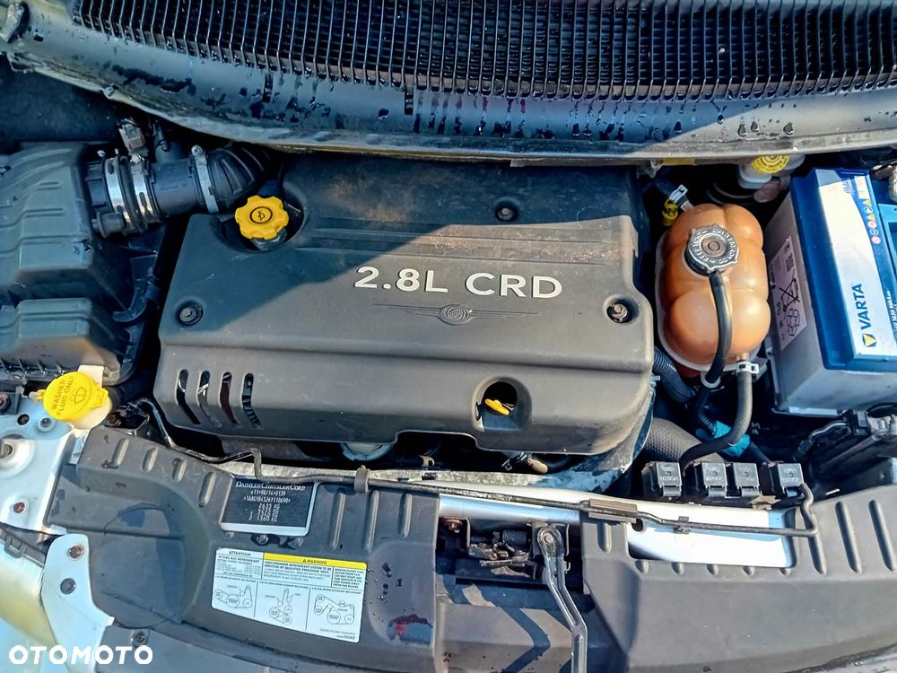 Chrysler Grand Voyager - 21