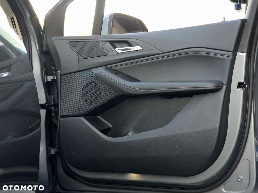 BMW Seria 2 218i - 15