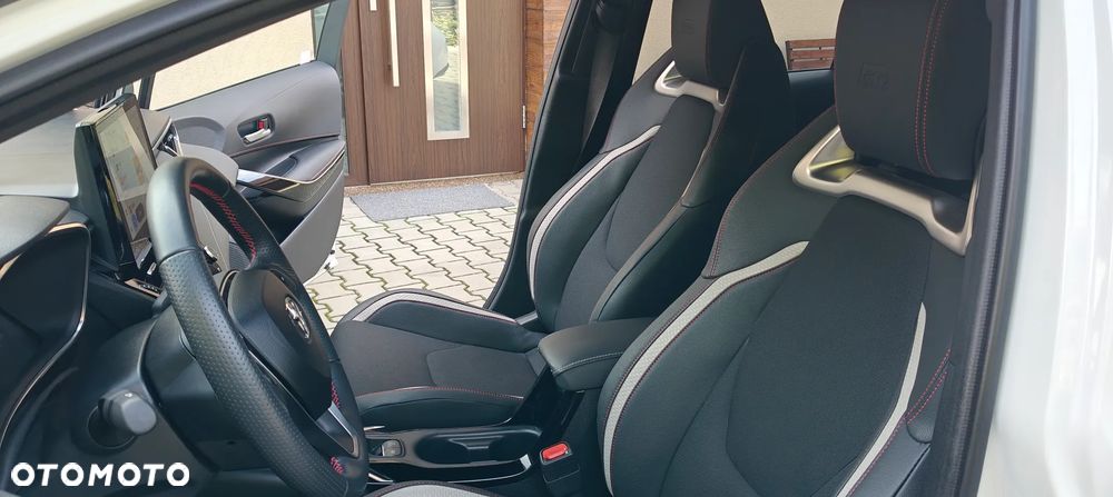 Toyota Corolla 1.8 Hybrid GR Sport - 9