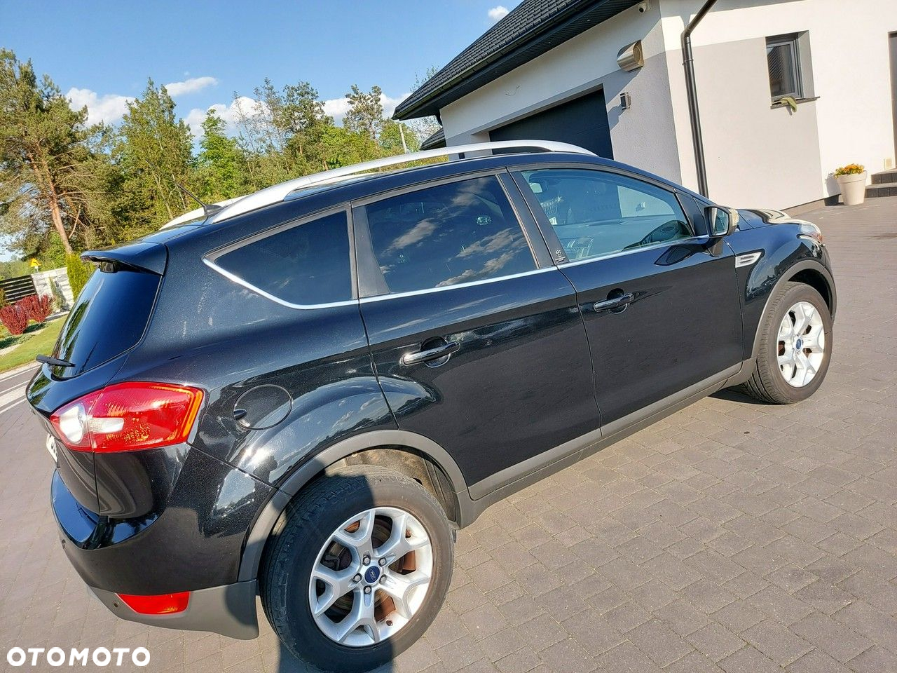 Ford Kuga - 2