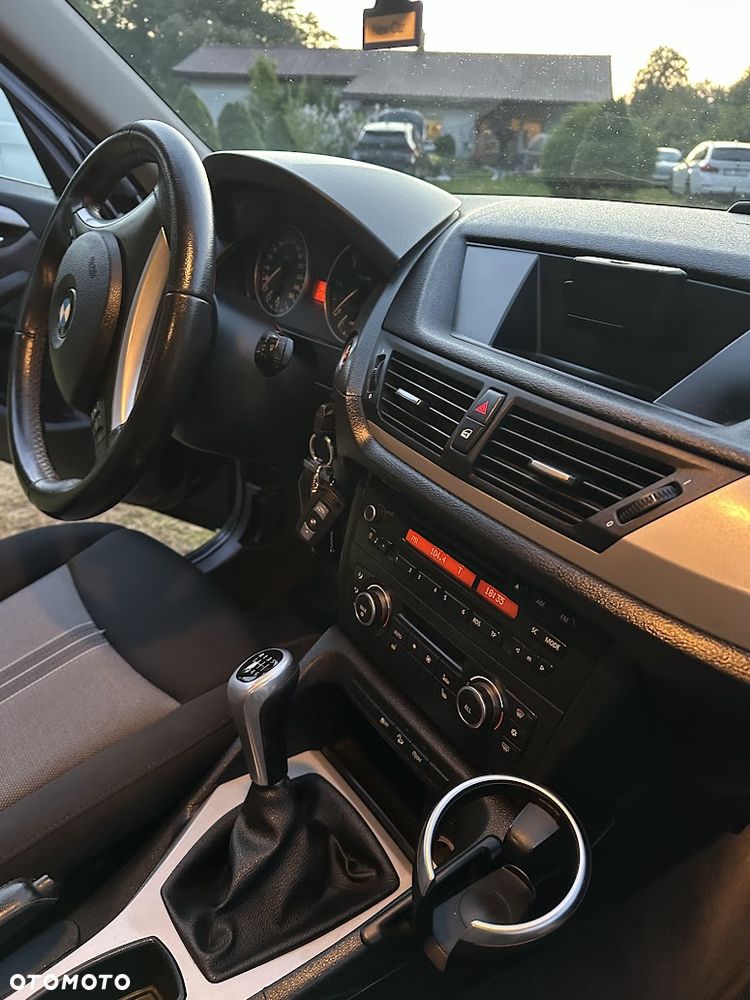 BMW X1 xDrive18d - 16