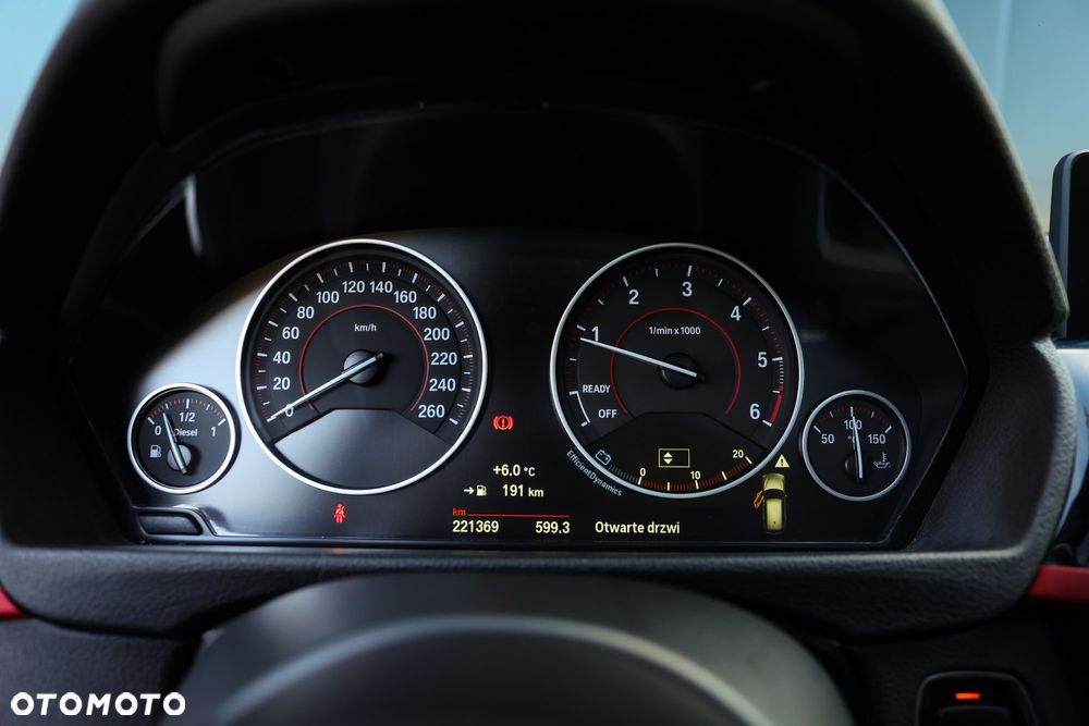 BMW Seria 3 320d Efficient Dynamics Edition Sport Line - 7