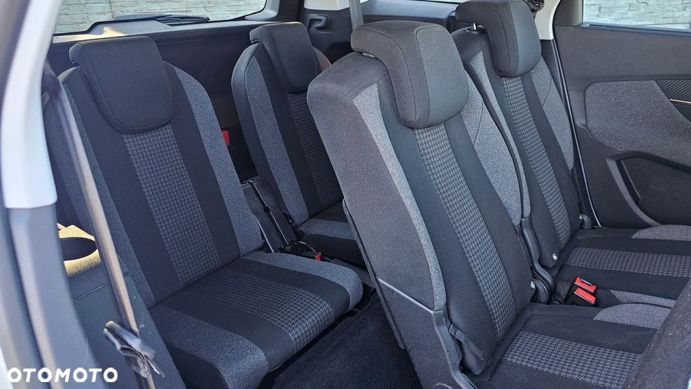 Peugeot 5008 - 15