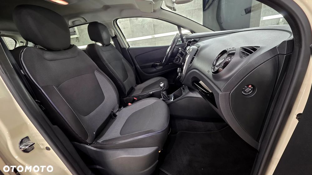 Renault Captur - 37