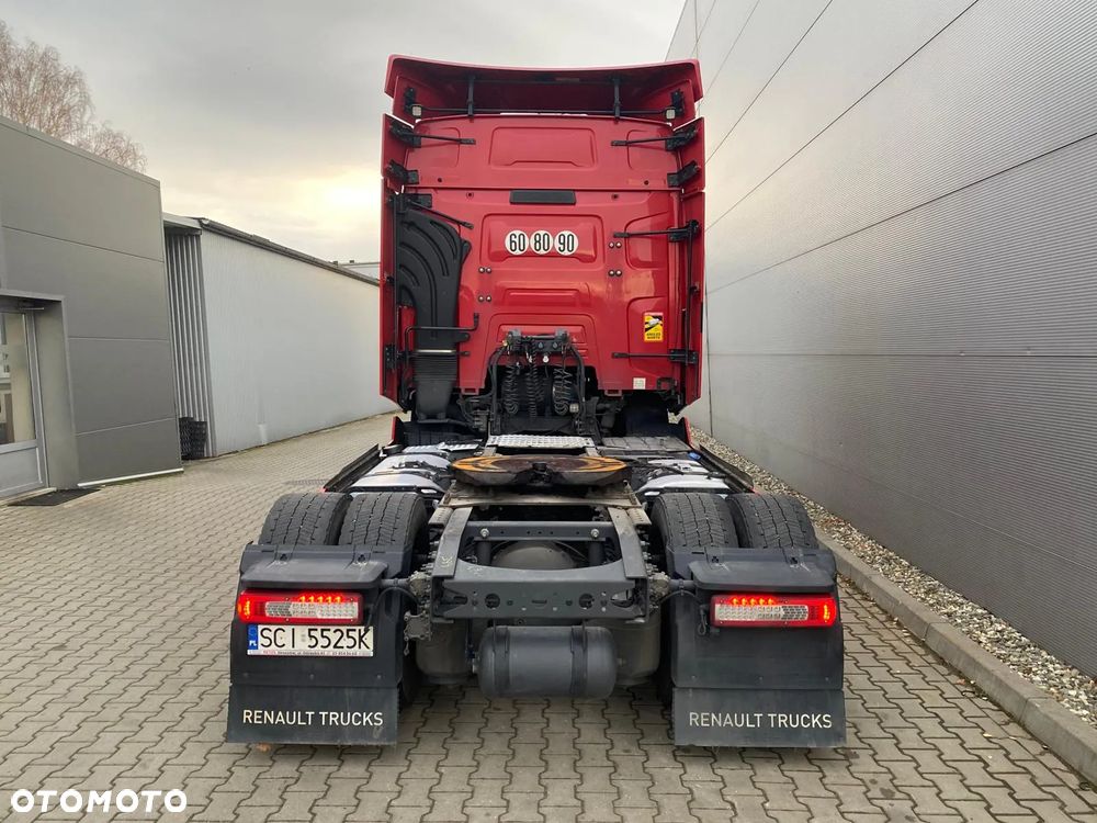 Renault T520 High Cab (Standard) - 13