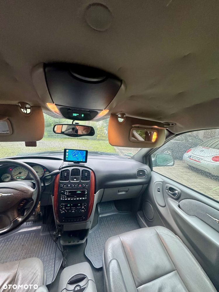 Chrysler Grand Voyager - 9