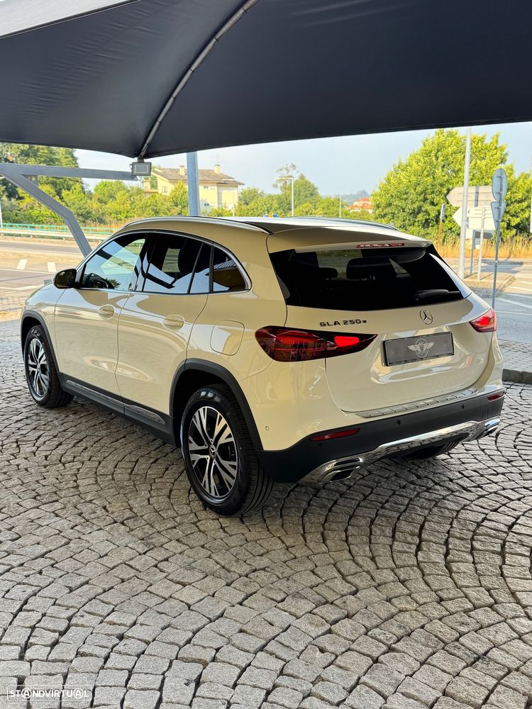 Mercedes-Benz GLA 250 e 8G-DCT Edition Progressive Line - 35