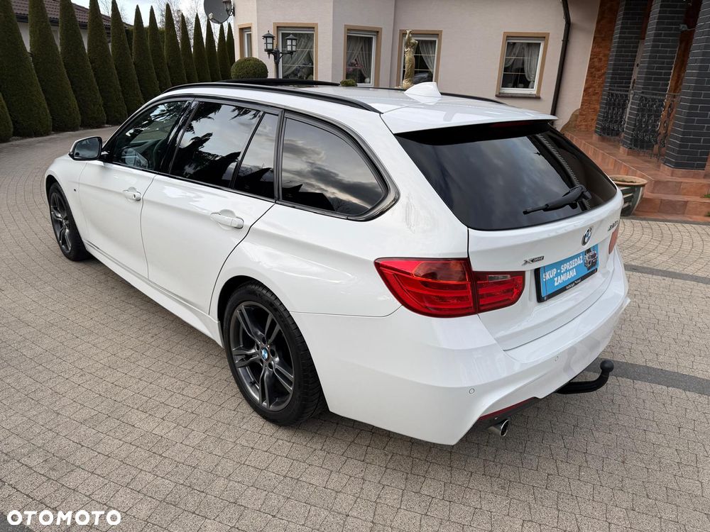 BMW Seria 3 320d xDrive Luxury Line - 28
