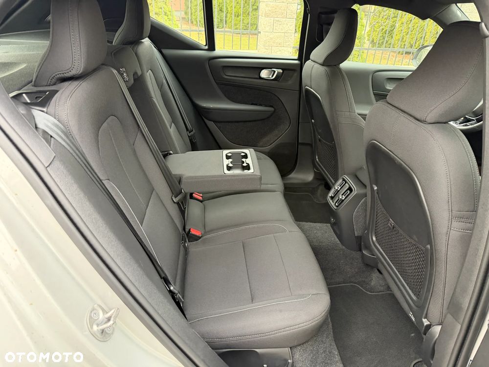 Volvo XC 40 Recharge 69 kWh Single Motor RWD Core - 24