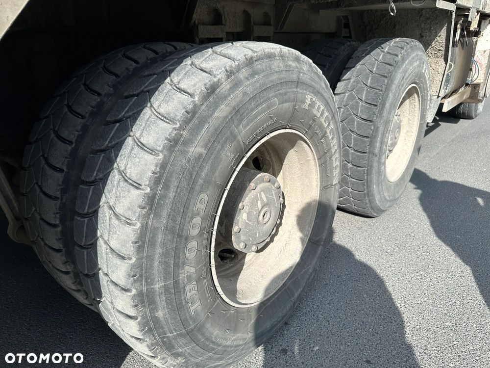 Mercedes-Benz Actros - 14