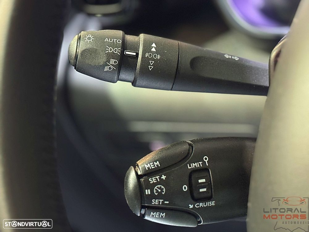 Citroën C3 Aircross 1.2 PureTech Shine - 23