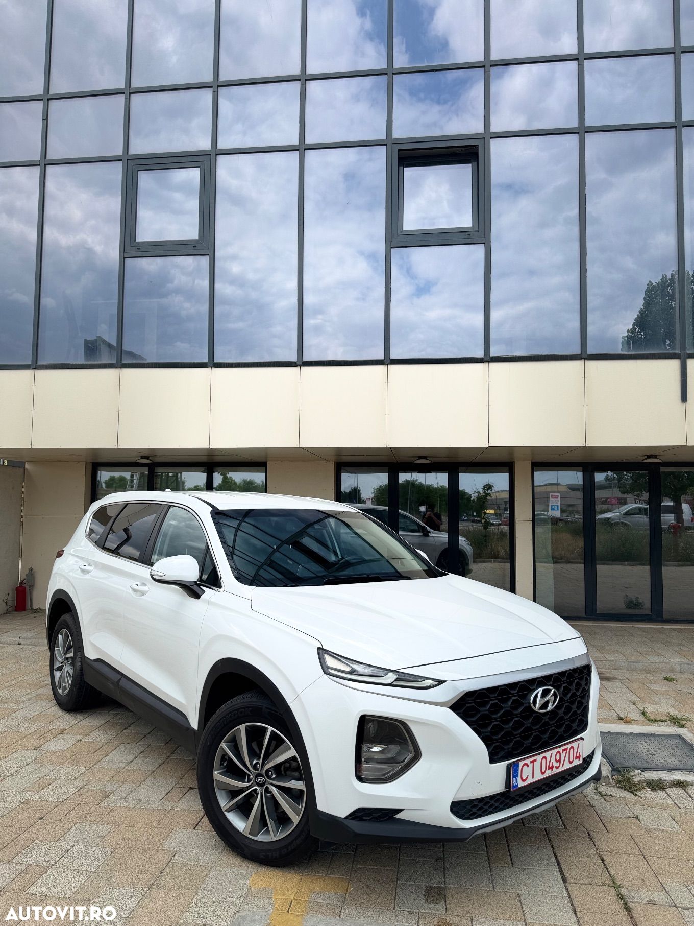 Hyundai Santa Fe - 1