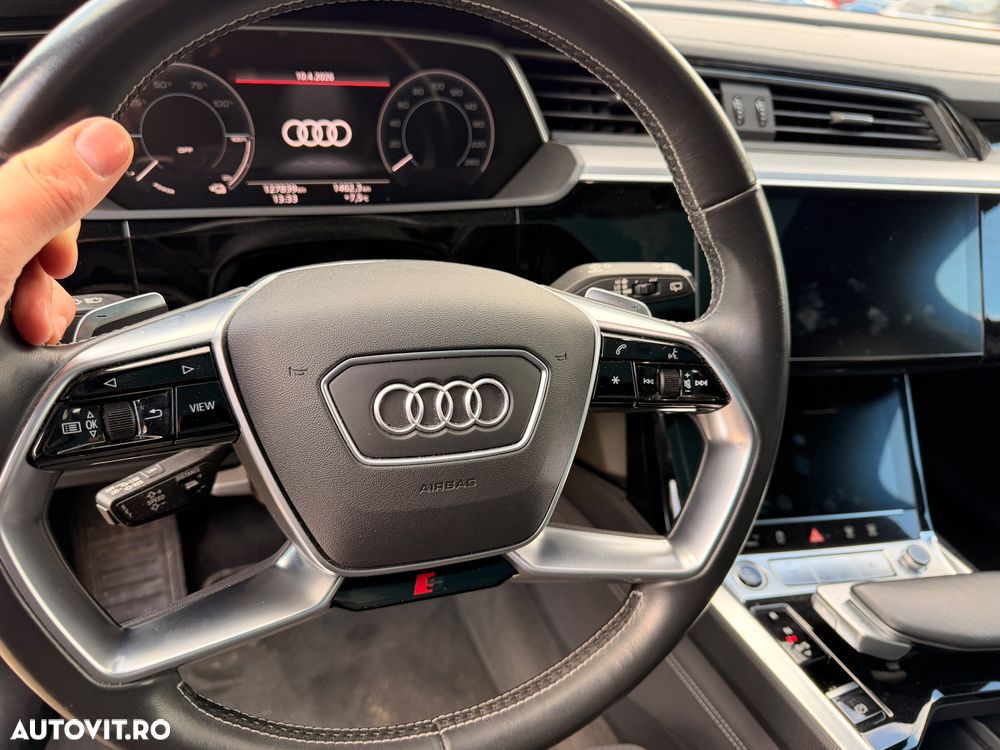 Audi e-tron 50 quattro S line - 21