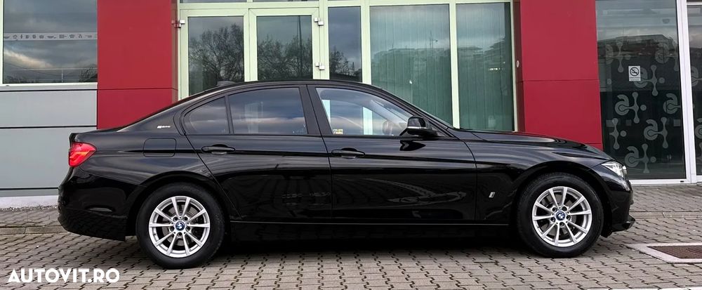 BMW Seria 3 330e iPerformance Advantage - 28