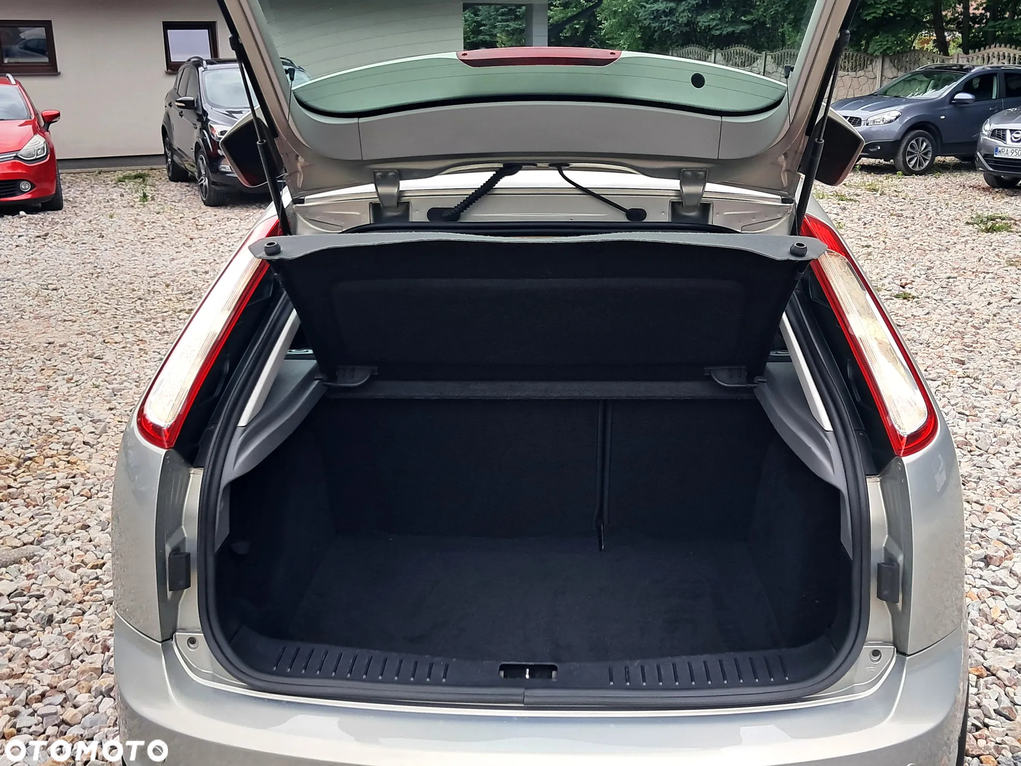 Ford Focus 2.0 16V Titanium - 17