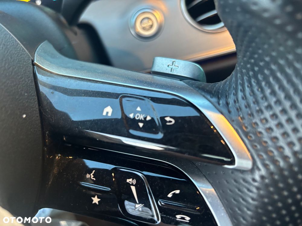 Mercedes-Benz Klasa E 300 AMG - 4