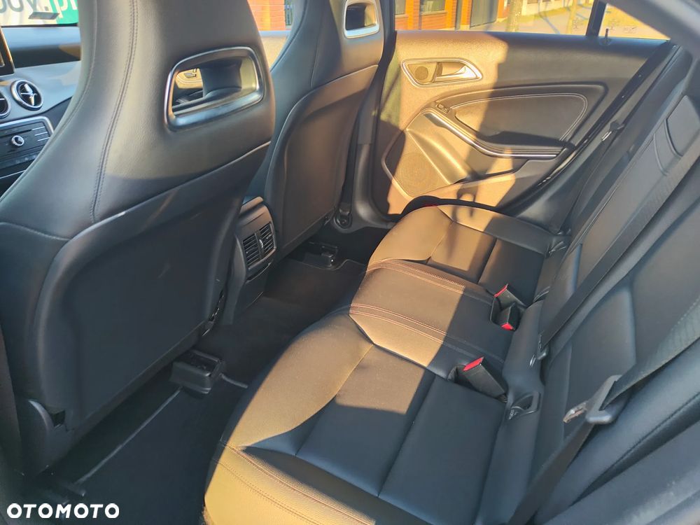 Mercedes-Benz CLA - 17