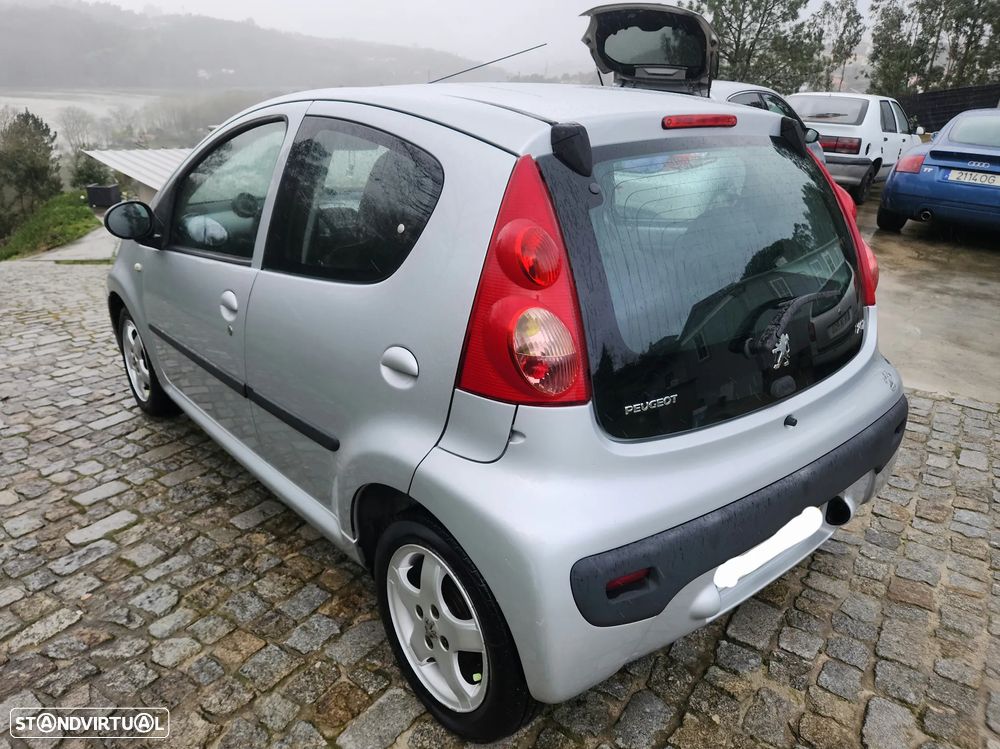 Peugeot 107 1.0 Black&Silver - 4