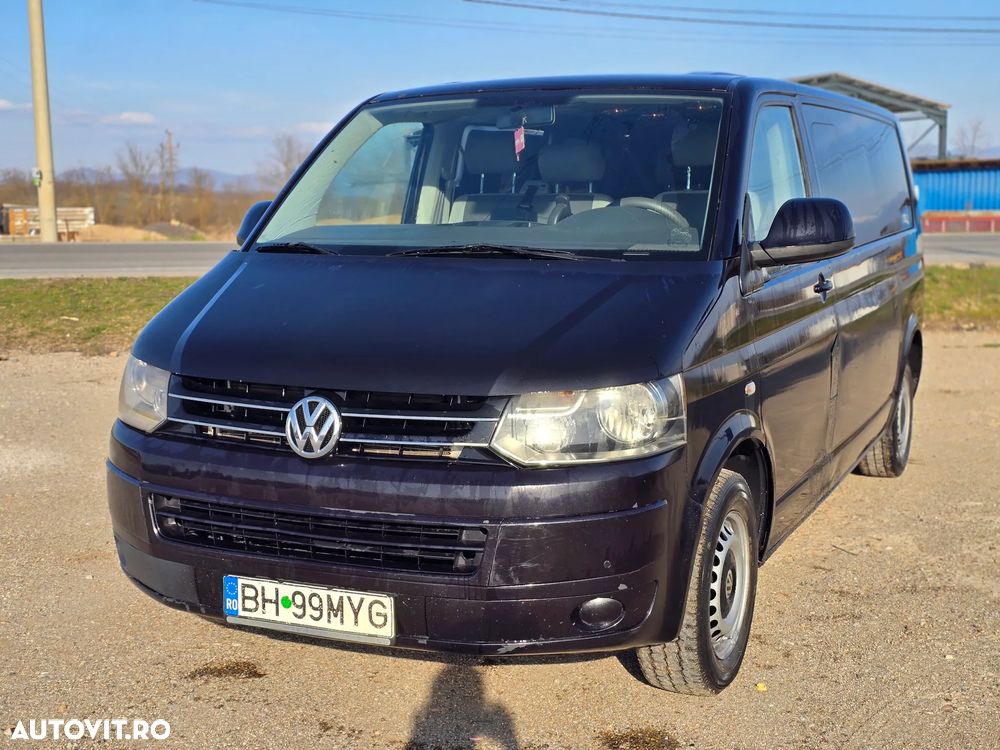 Volkswagen Caravelle - 1