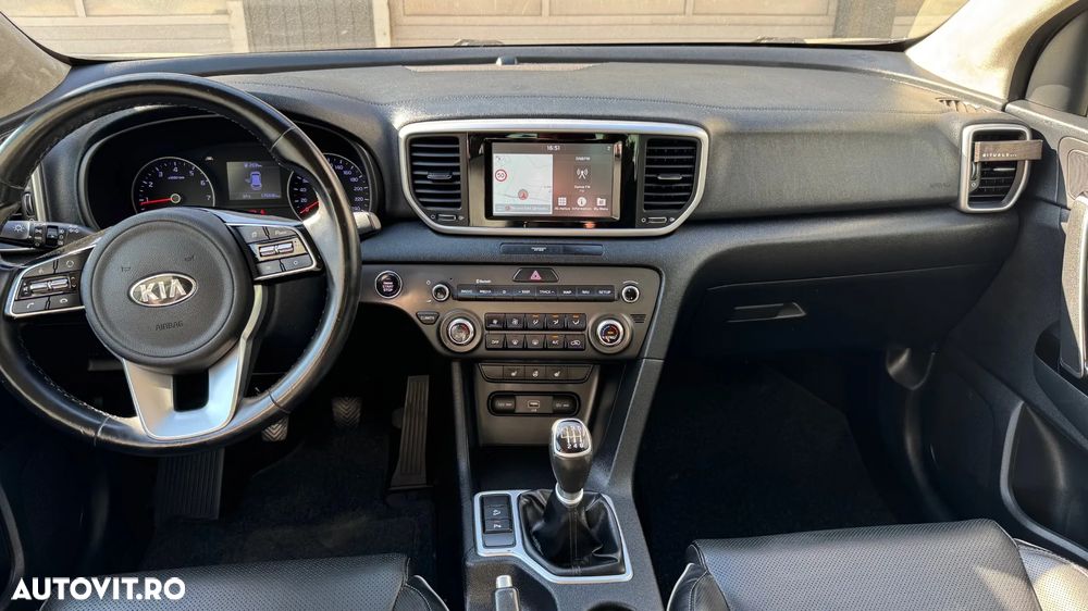 Kia Sportage 1.6 GDI 6MT 4x2 Style - 19