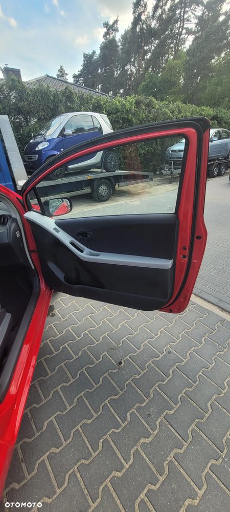 Toyota Yaris - 14