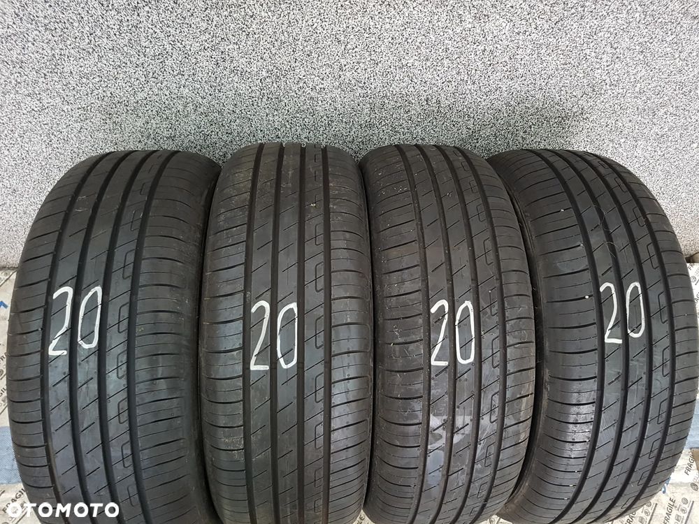 GOODYEAR EFIFICENT GRIP PERFORMANCE   215/50R17  215/50/17 - 2